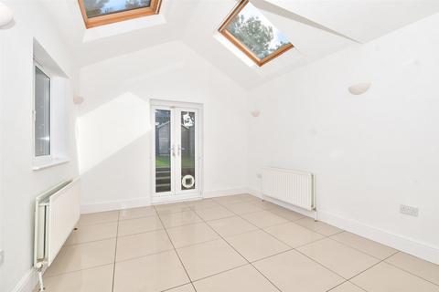 45a Merland Rise, Epsom, KT18 5RN