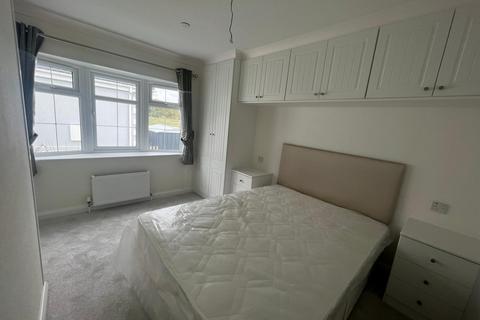 2 bedroom park home for sale, Hampstead Lane, Yalding, Maidstone, Kent