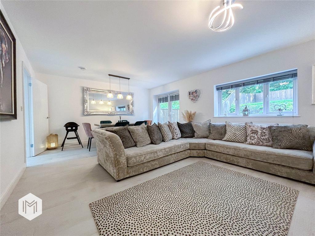 Lee Road, Bacup, Lancashire, OL13 0EA 3 bed semidetached house for