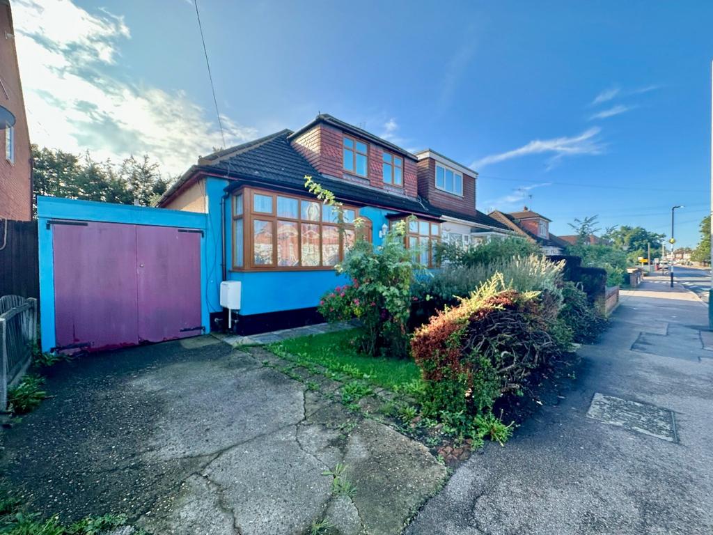 Church Road, Harold Wood, Romford 4 bed semidetached house for sale