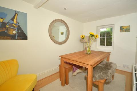 2 bedroom semi-detached house to rent, Chancton View, Batts Lane, Pulborough, RH20