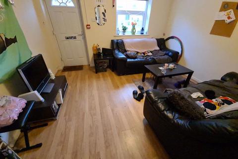 5 bedroom house to rent, Hyde Park Terrace, Leeds