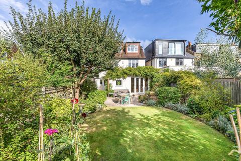 116 Munster Road, Teddington, TW11 9LW