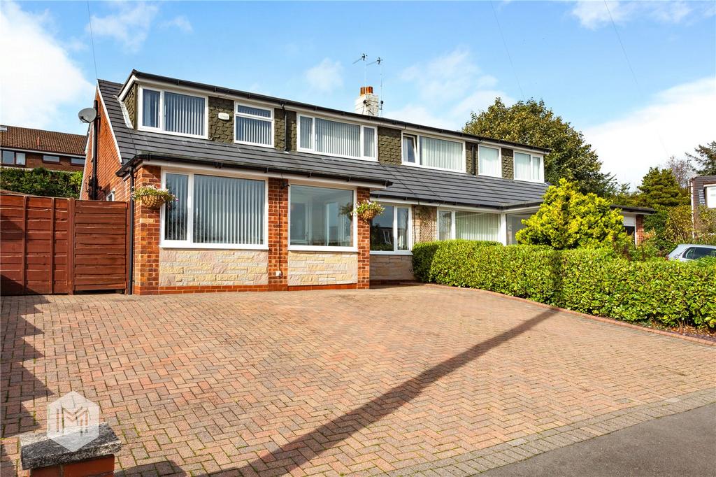 Conway Crescent, Greenmount, Bury, Greater Manchester, BL8 4EG 4 bed