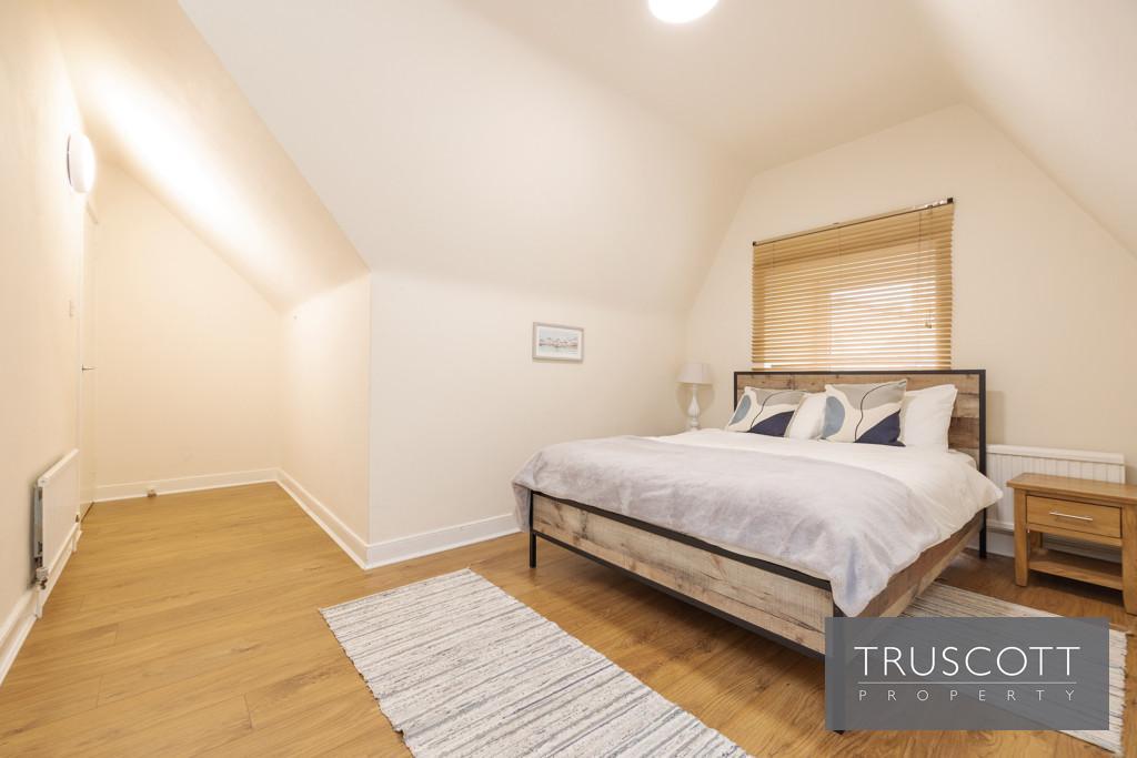 Double Bedroom 1