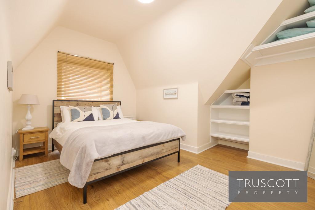 Double Bedroom 1