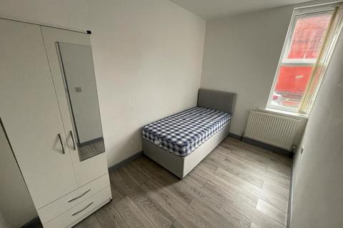 154 Derby Road, Salford, M5 5BB