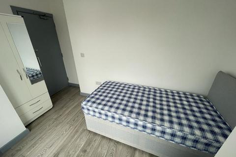 154 Derby Road, Salford, M5 5BB