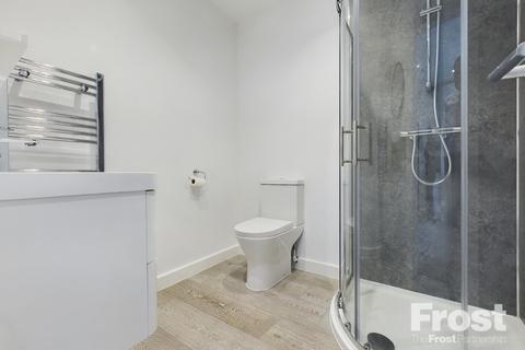 6 bedroom property to rent, Ashford Crescent, Ashford, Surrey, TW15