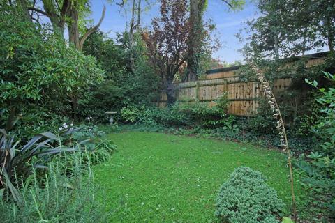 15 Brunstead Road, Poole, BH12 1EJ