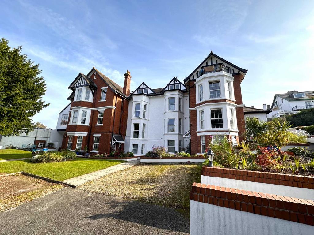 Montpellier Road, Exmouth 1 bed flat - £139,500