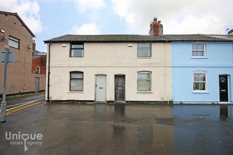 2 bedroom terraced house for sale - Mount Street, Fleetwood, Lancashire, FY7