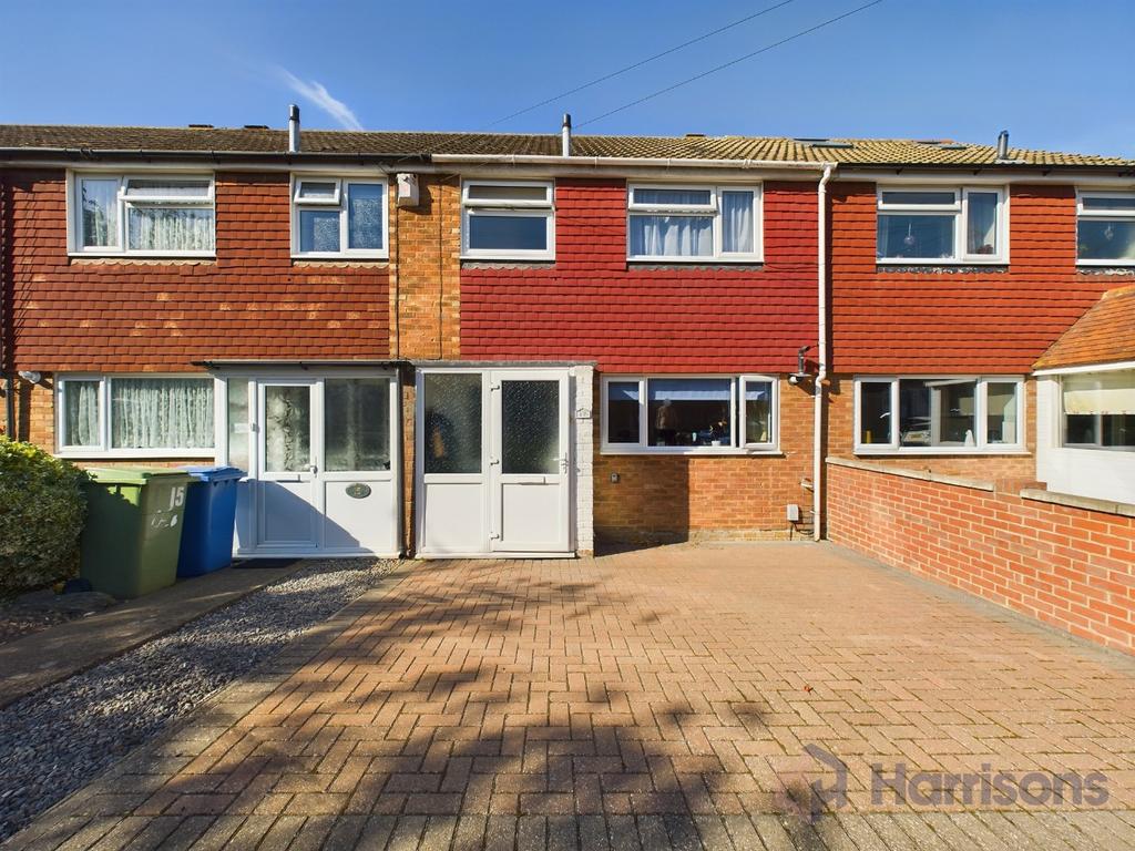 Watsons Hill, Sittingbourne, ME102JS 3 bed terraced house for sale £250,000