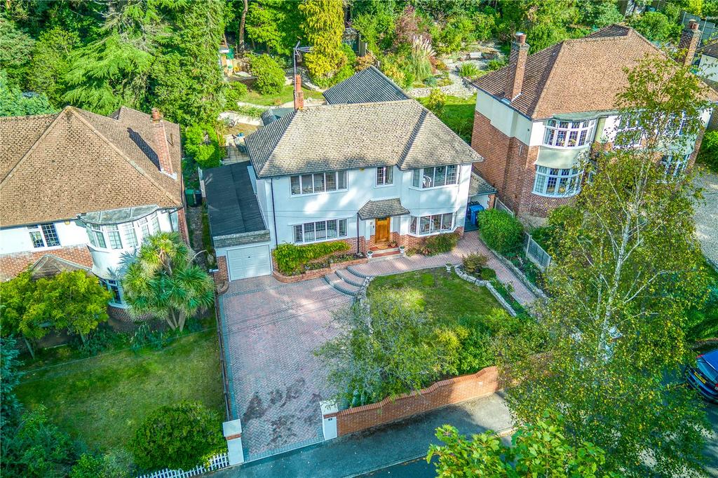 Canford Cliffs Avenue, Poole, BH14 4 bed detached house for sale £