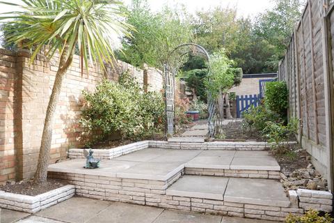 39 Broadmayne Road, Poole, BH12 4EH