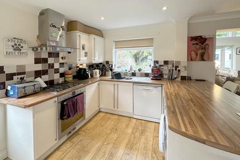 4 bedroom detached house for sale, Clarendon Park, Lymington SO41