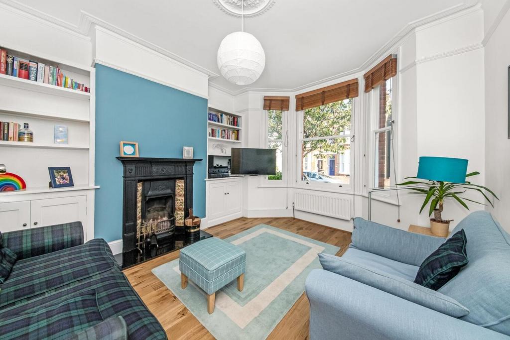 Wiverton Road, Sydenham, London, SE26 3 bed house for sale £825,000
