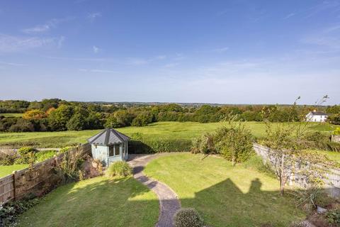 undefined, Large Detached Family Home in Flimwell
