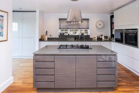 undefined, Large Detached Family Home in Flimwell