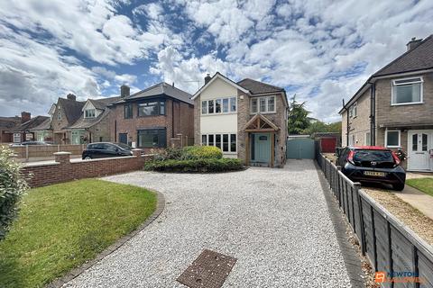 18 Itter Crescent, Paston, Peterborough, PE4 6SW