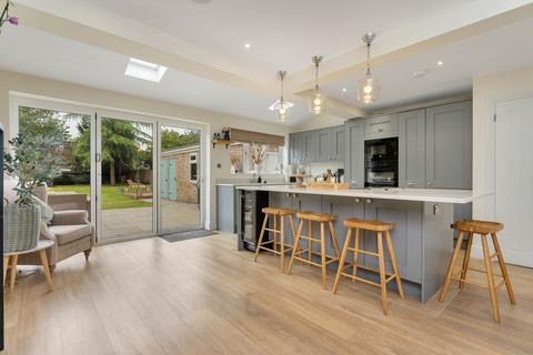 18 Itter Crescent, Paston, Peterborough, PE4 6SW