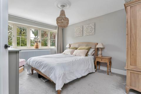 18 Itter Crescent, Paston, Peterborough, PE4 6SW
