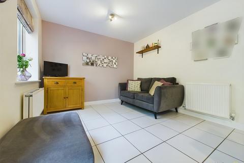 43 Sutton Crescent, Barton Under Needwood, Burton-on-trent, DE13 8FE