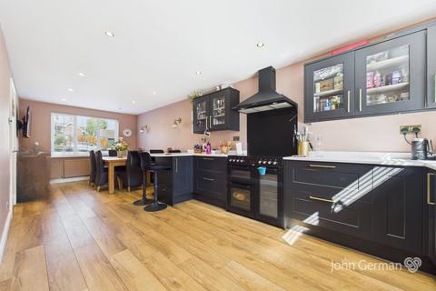 undefined, Maple Close, Doveridge