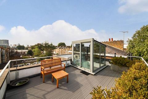 4 bedroom terraced house for sale, Northchurch Road, Islington, London, N1