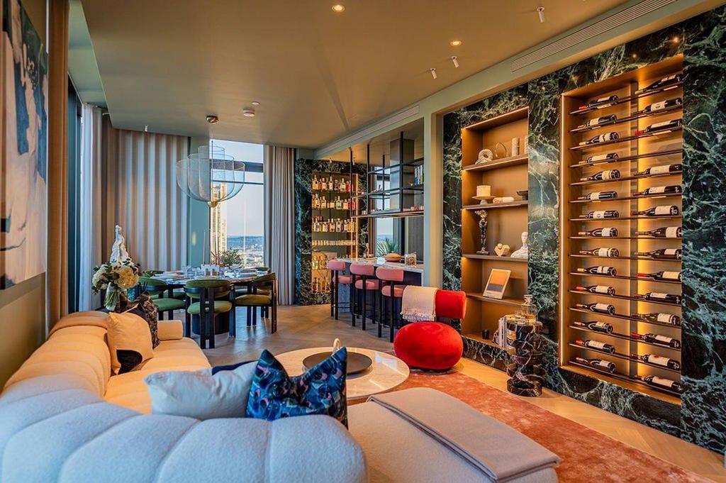 Wardian London, Canary Wharf E14 2 bed penthouse for sale £1,995,000