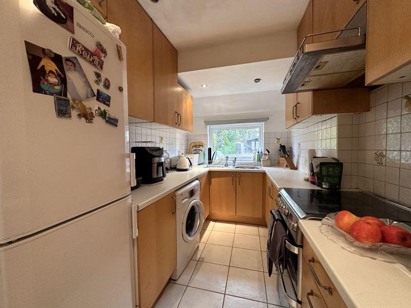 Bushey Mill Lane, Bushey 4 bed semidetached house for sale £600,000