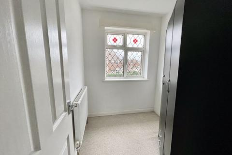 13 Frobisher Avenue, Grimsby, DN32 8JA