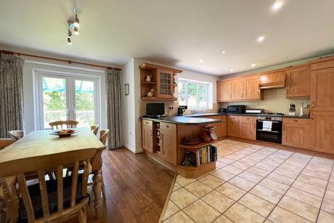 4 bedroom detached house for sale, 6 Gerddi Taf, Llandaff, Cardiff CF5 2SQ