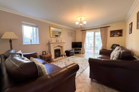 4 bedroom detached house for sale, 6 Gerddi Taf, Llandaff, Cardiff CF5 2SQ