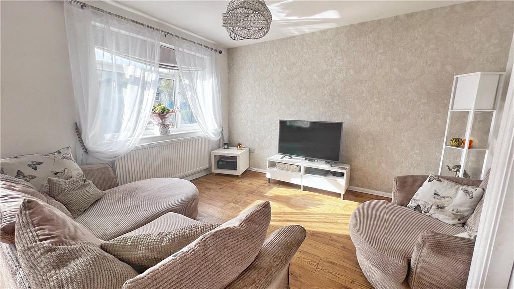 Lounge/ Dining Room