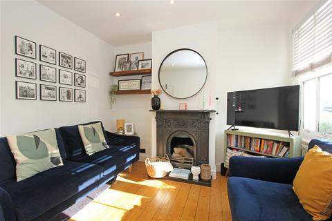68 Bynes Road, South Croydon, CR2 0PR
