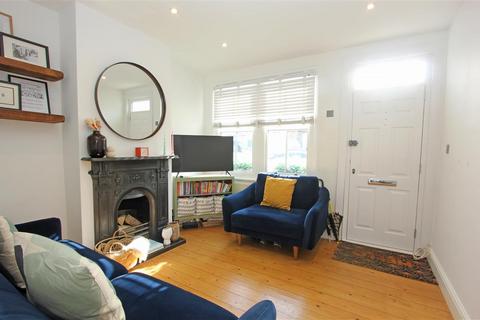 68 Bynes Road, South Croydon, CR2 0PR