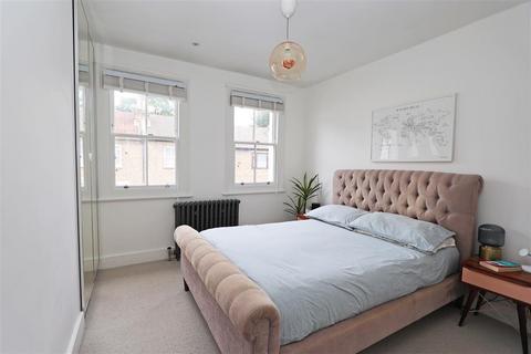 68 Bynes Road, South Croydon, CR2 0PR
