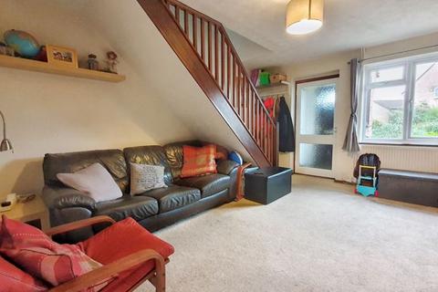 1 Buscombe Gardens, Hucclecote, Gloucester, GL3 3QG