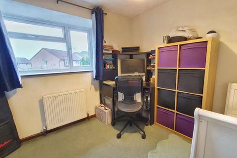 1 Buscombe Gardens, Hucclecote, Gloucester, GL3 3QG