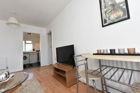 1 bedroom flat for sale, Lidgate Road,Camberwell,London