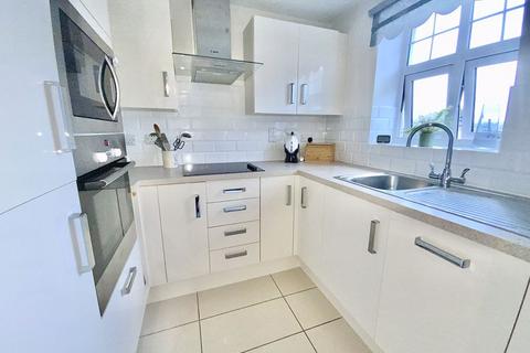 1 bedroom apartment for sale, Riverside Court, Tuckton Road, Bournemouth