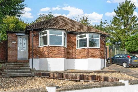 2 bedroom detached bungalow for sale - Devonshire Road, Orpington, Kent, BR6 0HB
