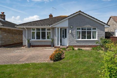 2 bedroom detached bungalow for sale - Egerton Road, Bembridge, Isle of Wight, PO35 5RJ