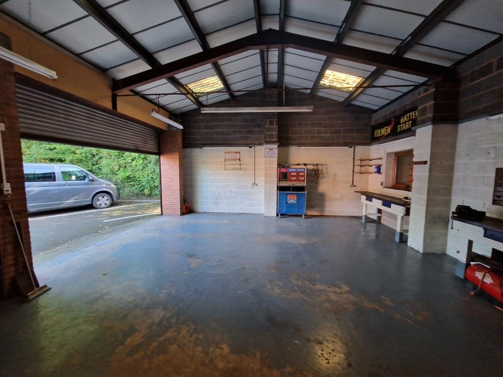 Goods Yard, Derby Road, Belper... Industrial unit £1,292 pcm (£298 pw)