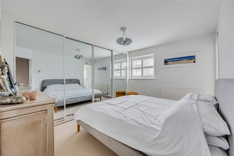 8 Aragon Road, Ampthill, Bedford, MK45 2TL