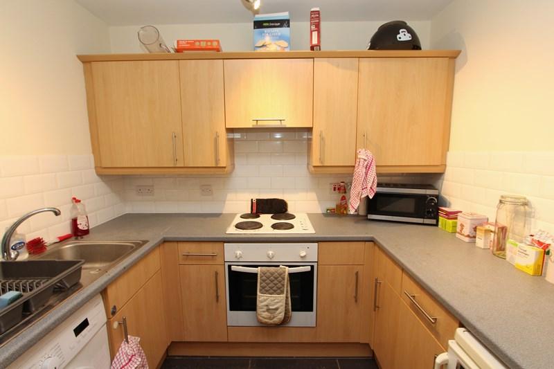 Church Road, Stoke Gifford, Bristol 2 bed property £795 pcm (£183 pw)