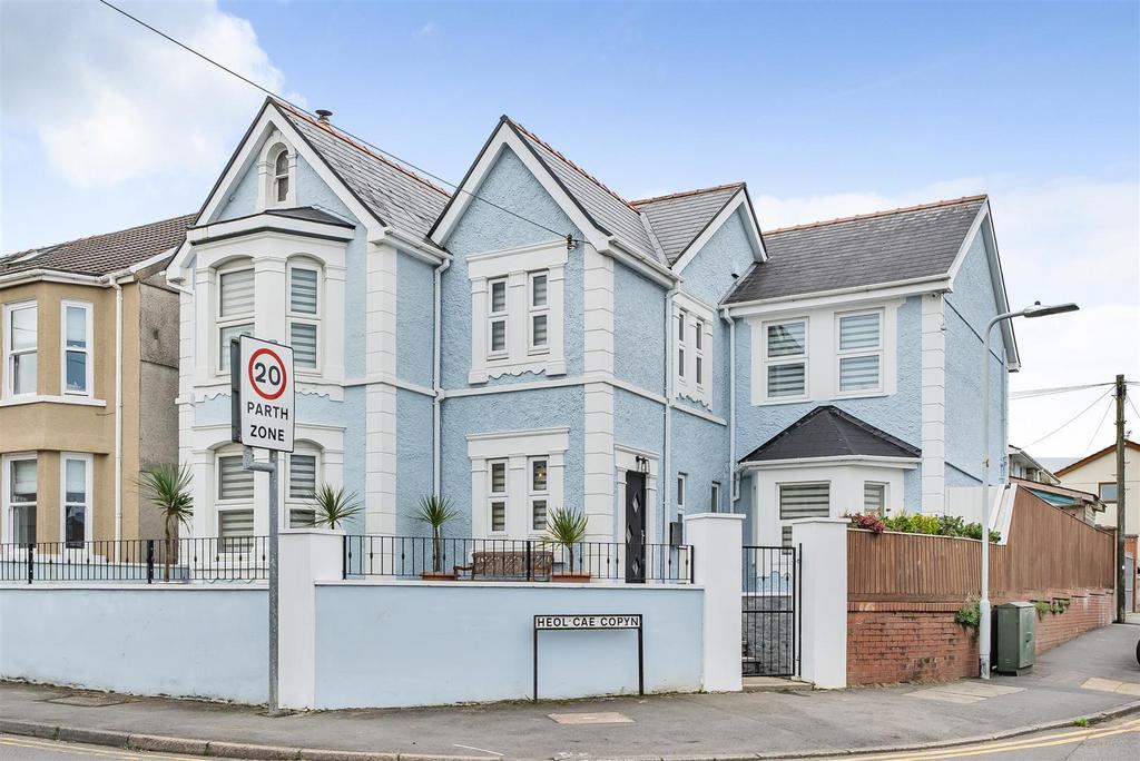 Borough Road, Loughor, Swansea 4 bed detached house for sale £425,000