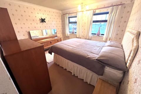 11 Cornwall Gate, Willenhall, WV12 4JE