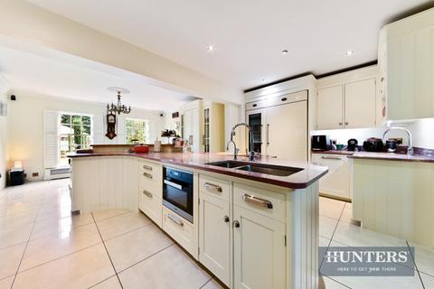 Warren Lodge House Warren Road, Kingston Upon Thames, KT2 7HY